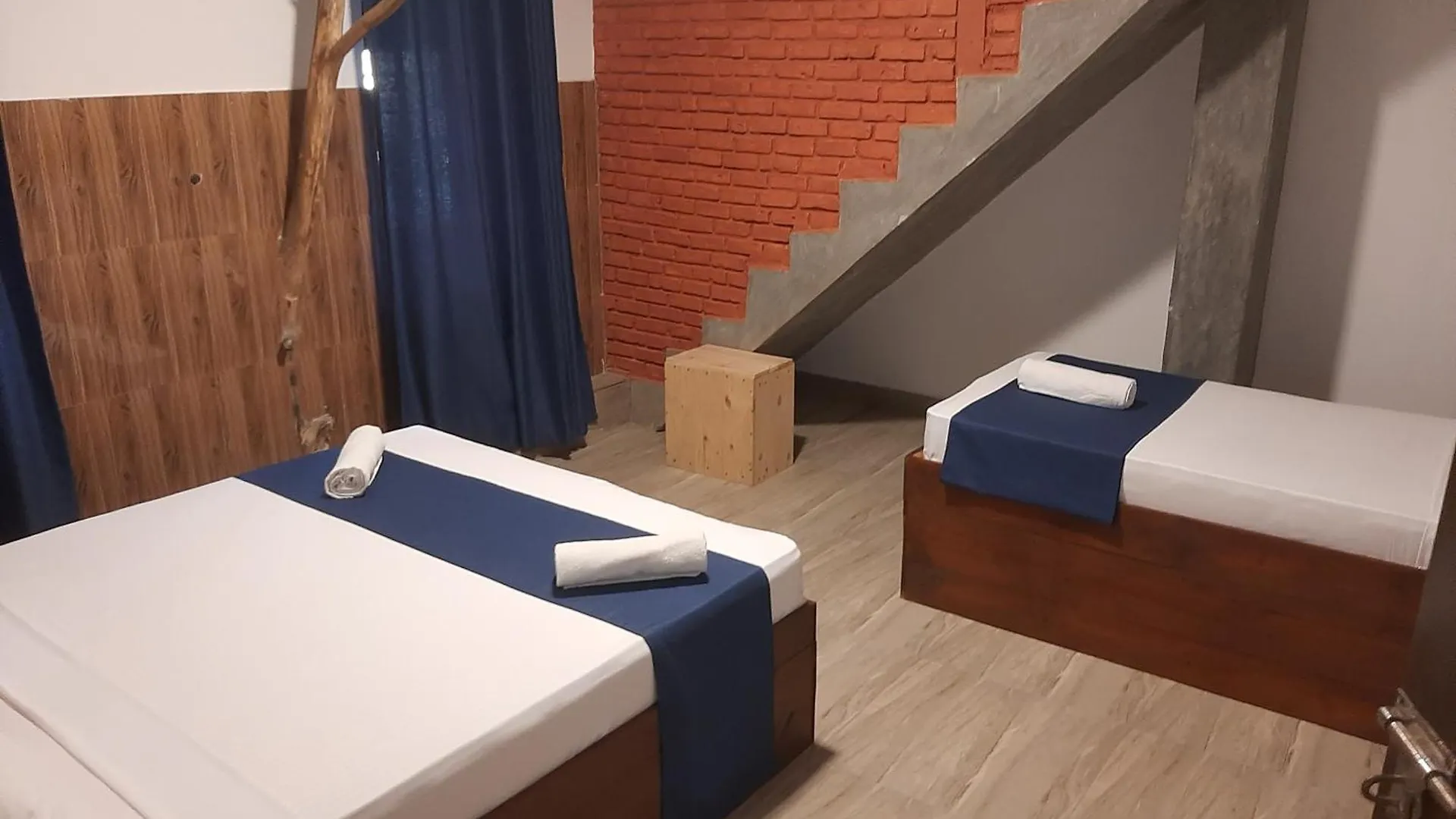 Mandevilla Airport Transit Hotel Negombo 3*,