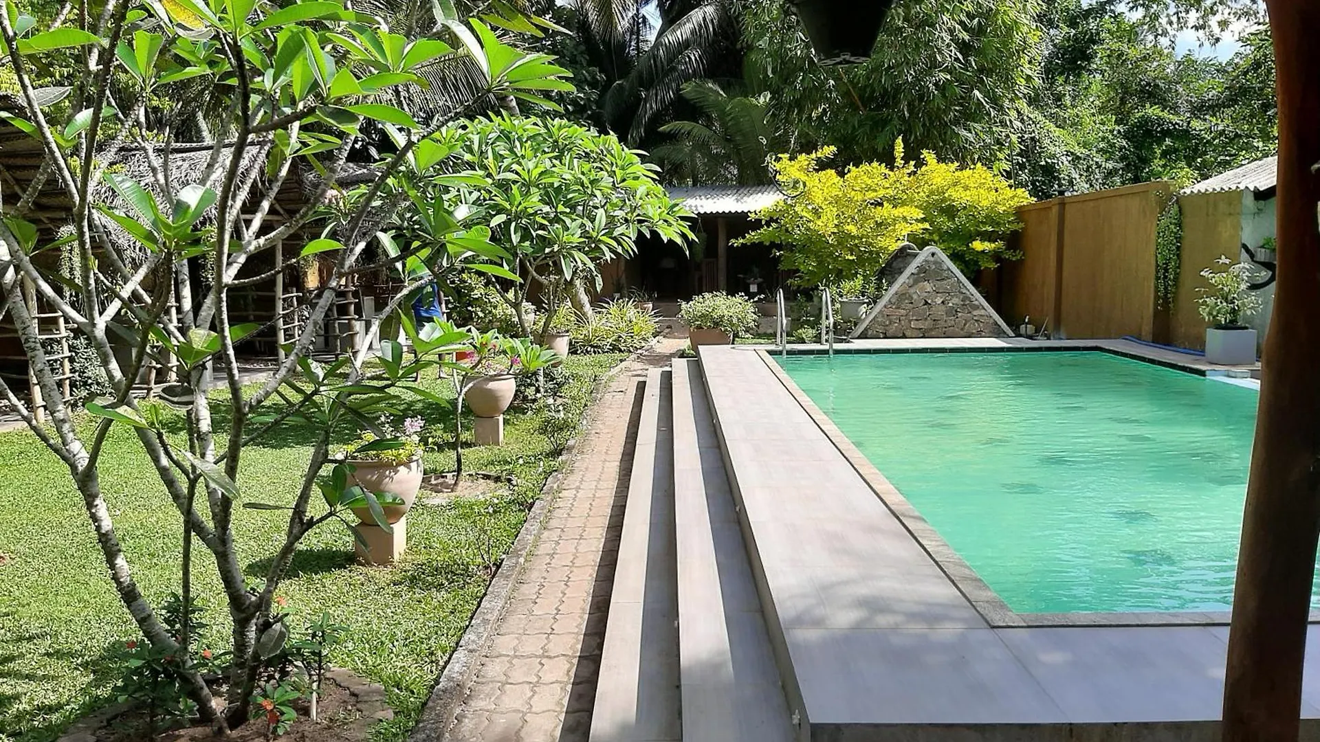 Mandevilla Airport Transit Hotel Negombo